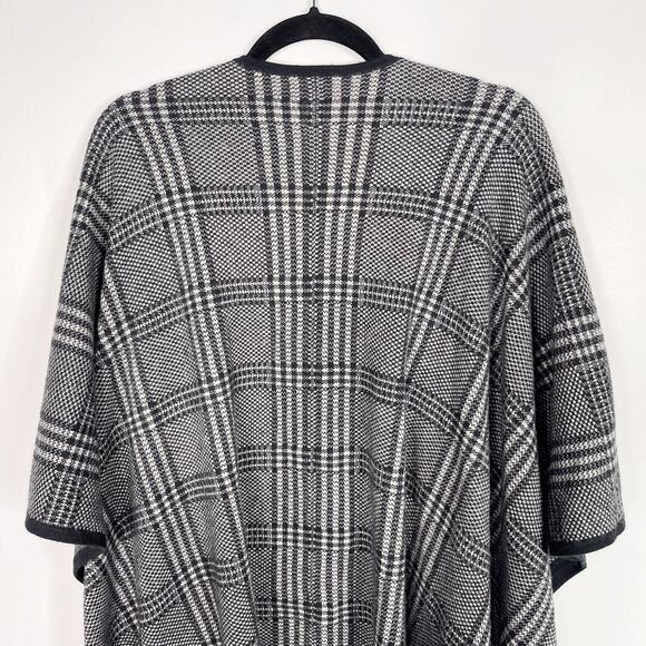 Soft Joie Black Gray Glen Plaid Wool Poncho Wrap Sweater One Size OS Shrug - Picture 7 of 11
